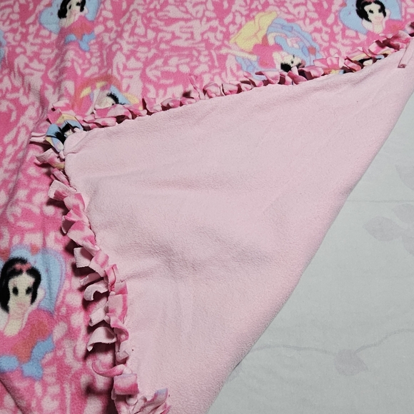homemade hand tied pink Snow White baby throw blanket  approx. 52" by 60" - Picture 5 of 15